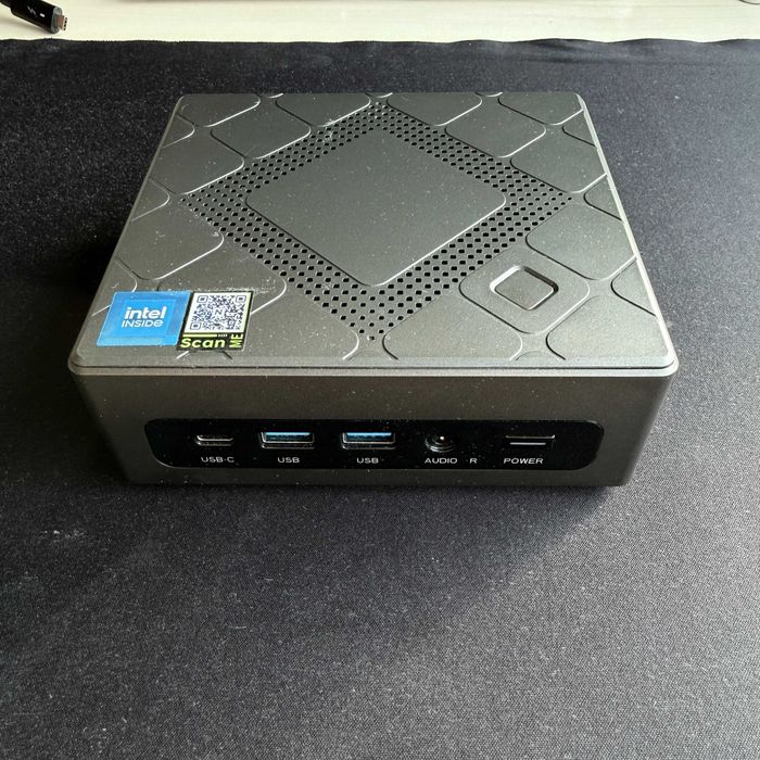 Mini PC i7-10710U 16GB Ram 512GB SSD Win 11