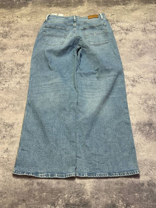 Джинсы Tommy Hilfiger