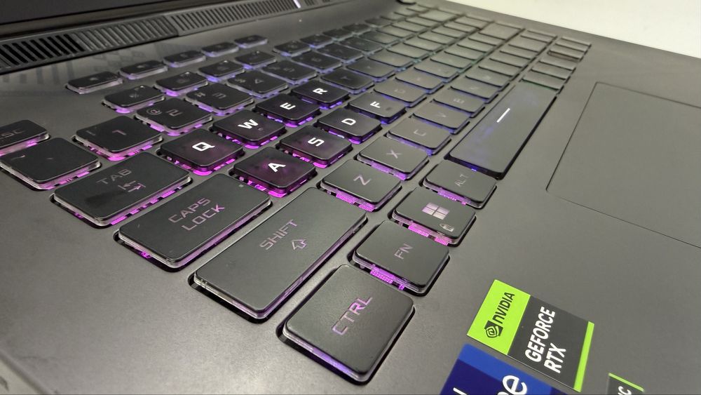 RTX4060 | i9 13Gen | 32DDR5 | 1Tb SSD | FHD 165HZ | ASUS ROG  g614j