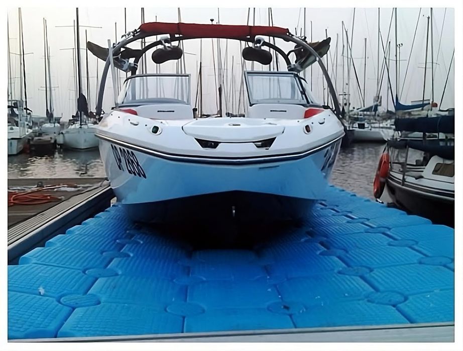 Плавучий док Seadoo Yamaha човен