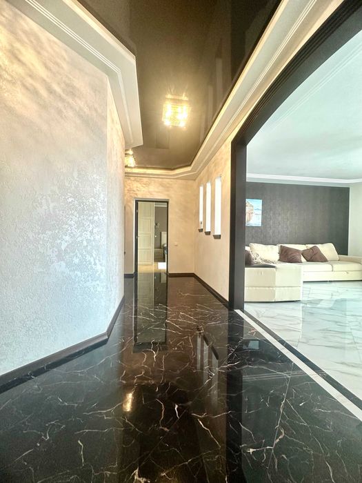 Продаж 3-кімнатної квартири в центрі Трускавця!