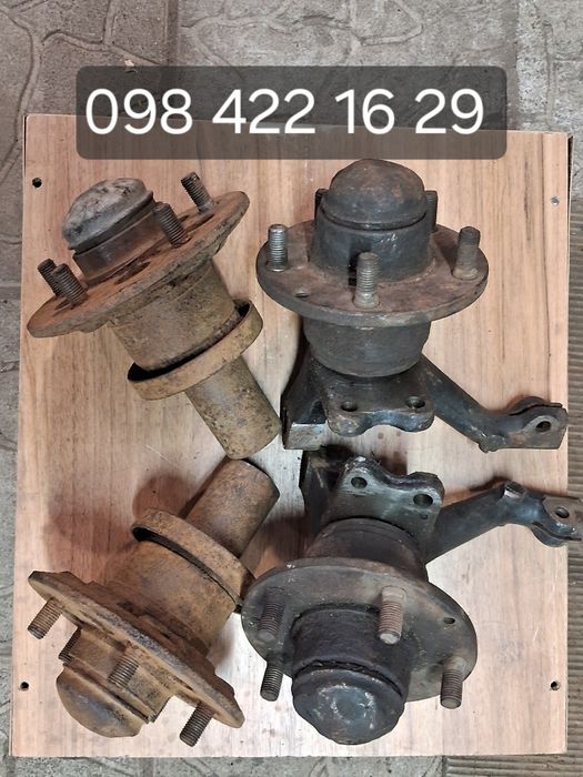 Ступицы москвич 412.б/у. Состояние рабочее. 1 шт-350грн.