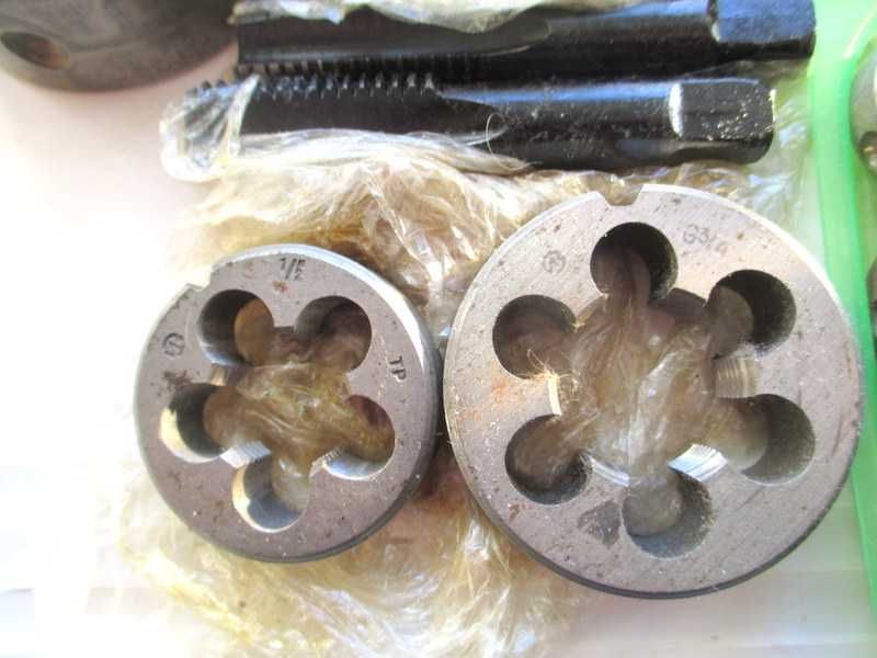 Метчики и плашки времен СССР