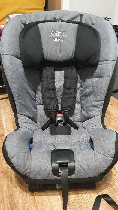 Axkid minikid BEZWYPADKOWY Stan bardzo.dobry + 2 GRATISY