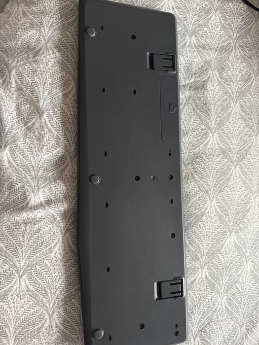 Klawiatura logitech bezprzewodowa