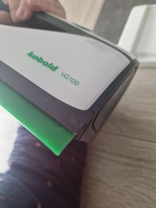 Kobold VG 100 e adaptador