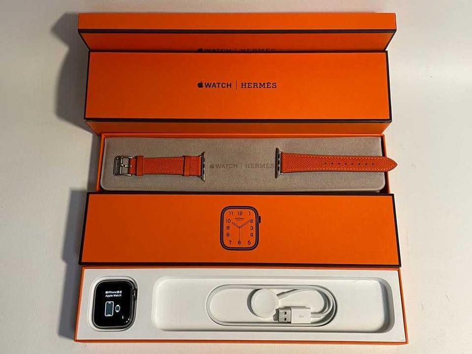 Apple Watch Hermes Series 6 GPS + Cellular 44mm em Aço