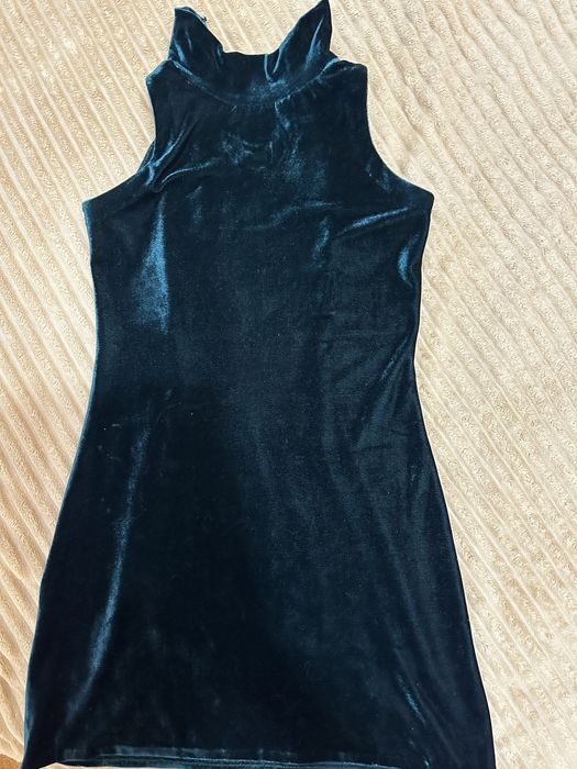 Оксамитова сукня