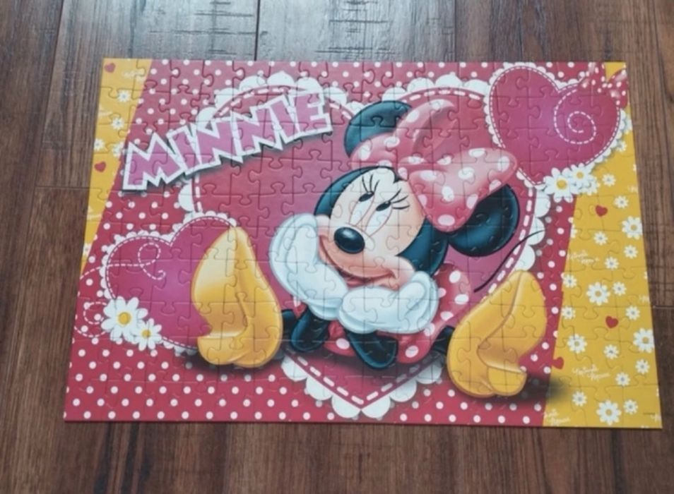 Puzzle Minnie Mouse
