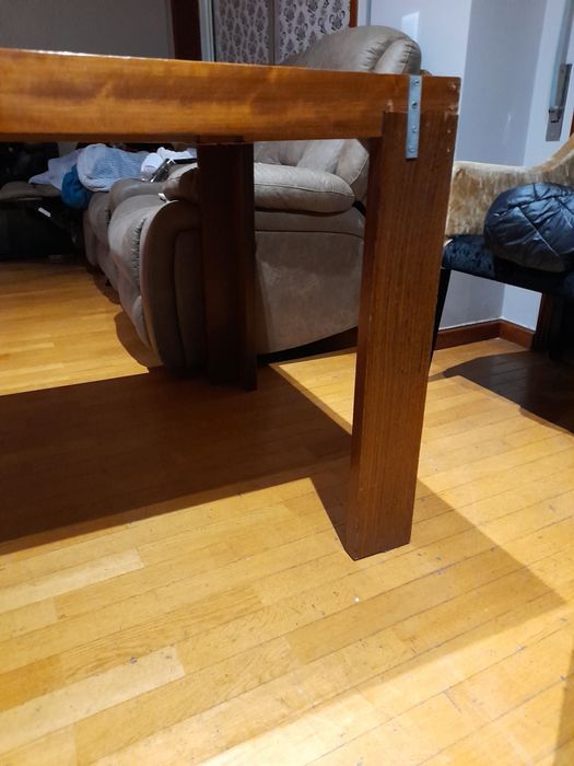 Mesa de sala em bo. Estado