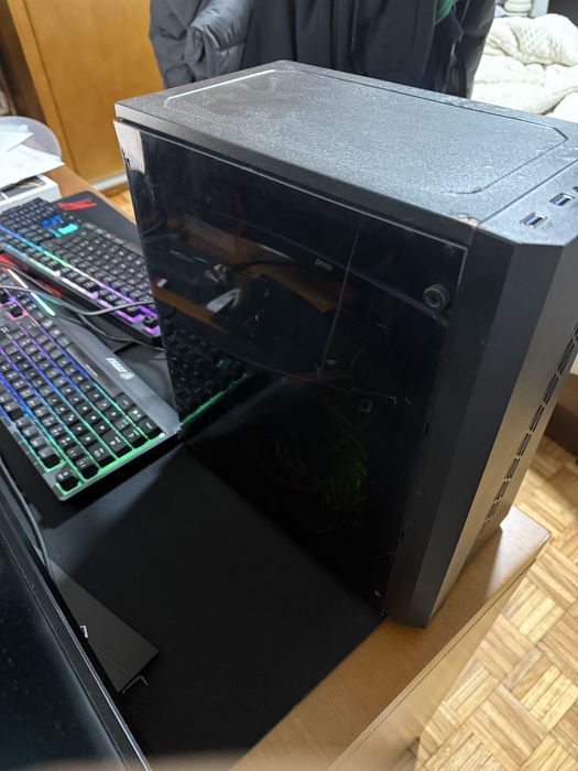 Torre Gaming Asus 3.7Ghz