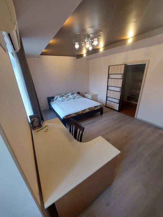 Продаж 3 кімнатна  квартира  новобудова вулиця Садова