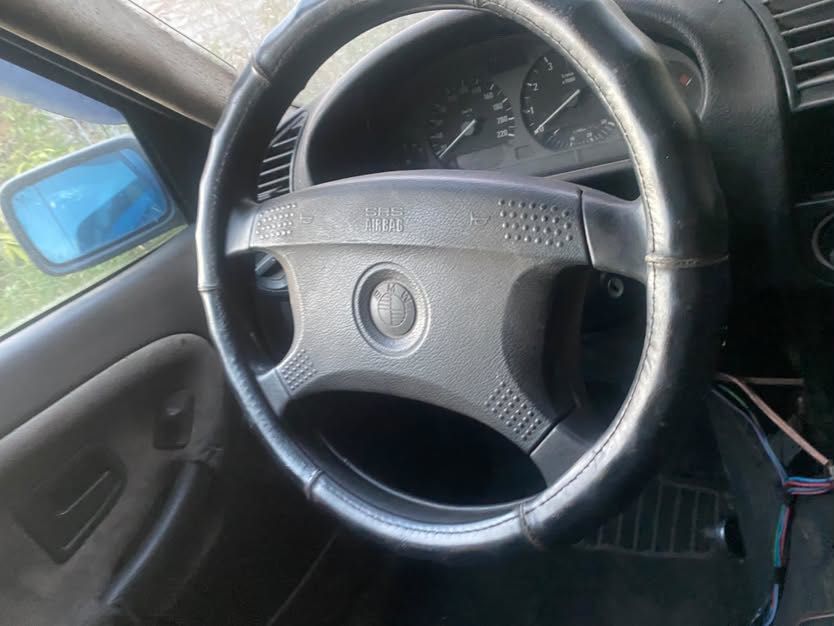 Автомобіль BMW E36