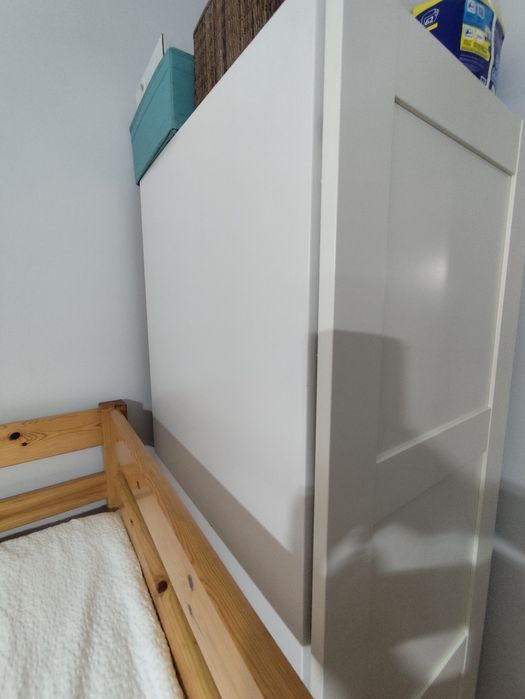 Roupeiro com 1 porta