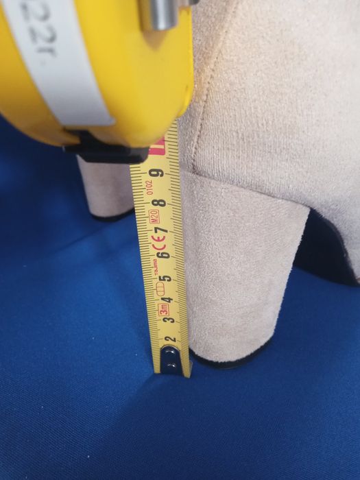 Beżowe kozaczki wiosenne 38