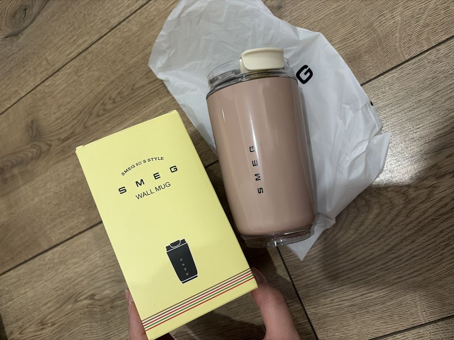 Termiczny kubek bidon Smeg różowy 240ml