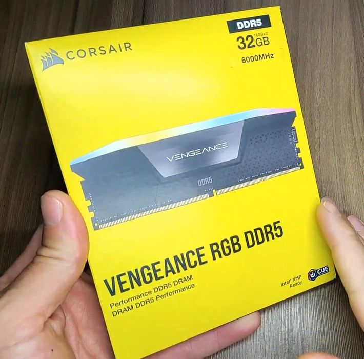 Dimm DDR5 Pack 2x 16GB (32GB) Corsair CL36 5000Mhz Vengeance RGB Cinza