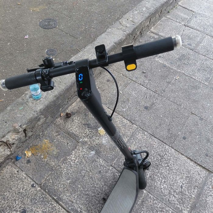 Vendo trotinete elétrica