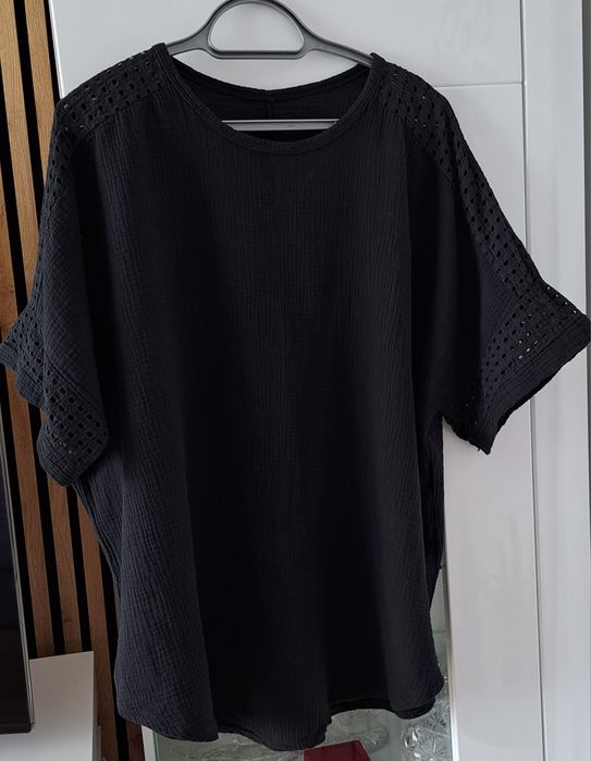 Śliczna duża czarna  bluzka damska roz 58