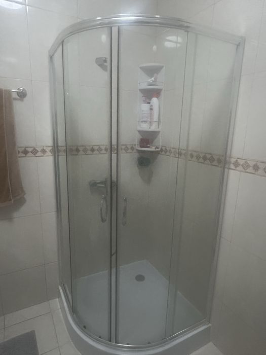 Vende se casa de banho completa