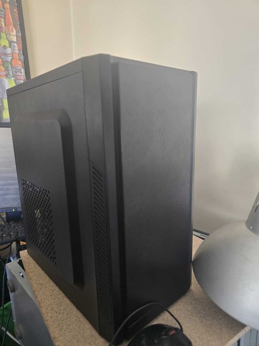 Excelente PC Processador Intel® Core™ i3-9100F, 16GB DDR4, 750GB de Armazenamento + Monitor HP de 19´´