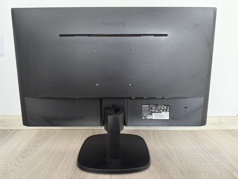 Monitor Philips 273V7Q 27Cali Led Ips hdmi VGA 1920x1080p Full HD