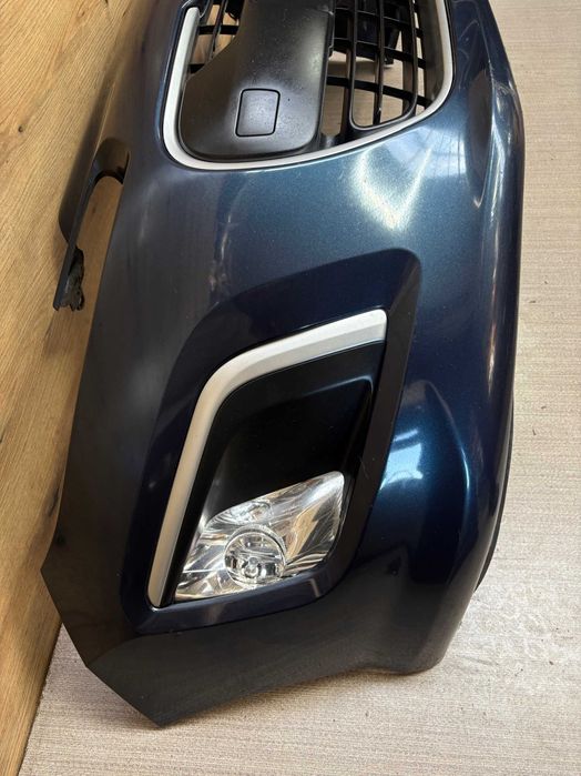 Zderzak przedni peugeot 308 lift kolor kgnc