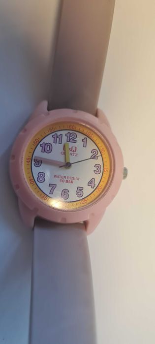 Zegarek dziewczęcy