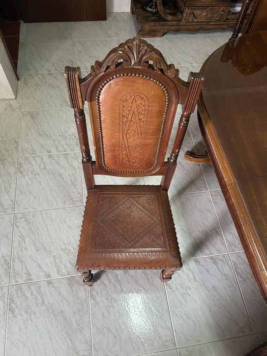 mesa de cozinha com vidro+6 cadeiras