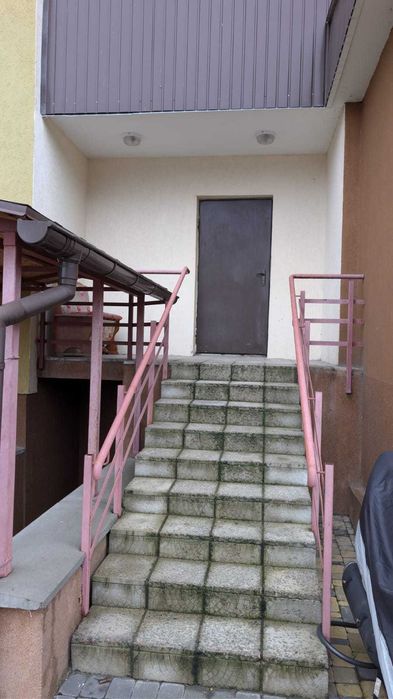 Оренда комерційного приміщення 43 м² пров. Моторний, 11а