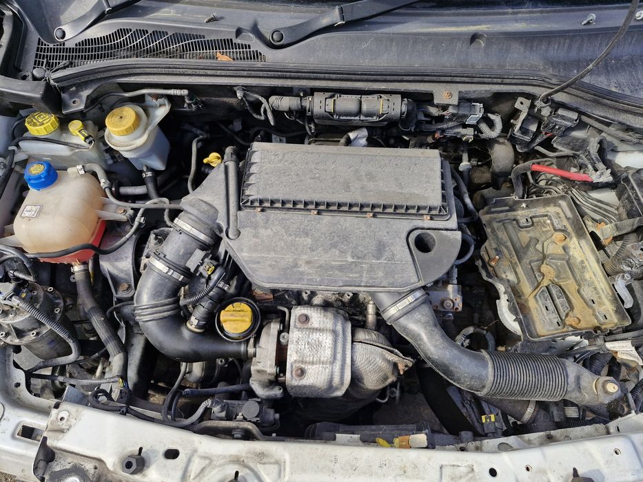 Мотор двигун Opel Combo D Fiat Doblo 1.3