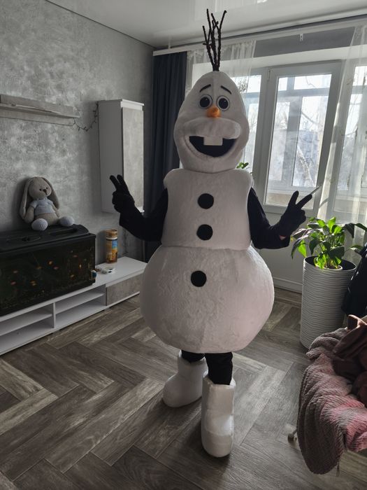 Ростова кукла сніговик Олоф