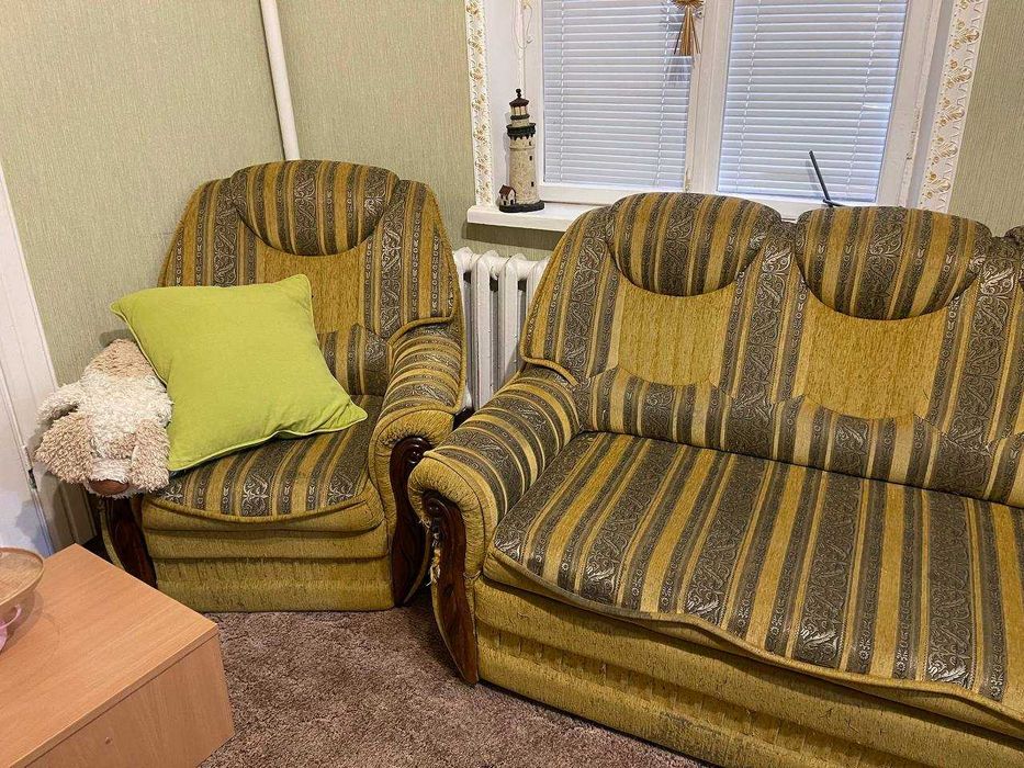 Диван розкладний з кріслами. Самовивіз