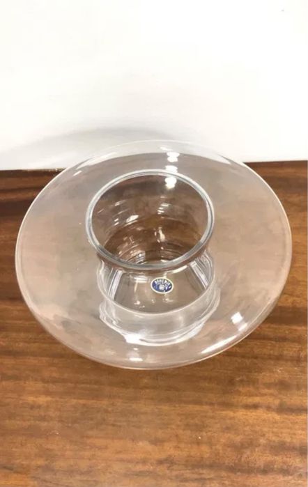 Vaso em formato de cogumelo da Bohemia.