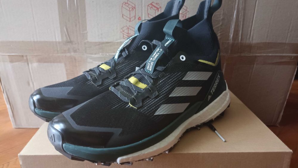 Трекінгові кросівки Adidas Free Hiker 2.0 Boost