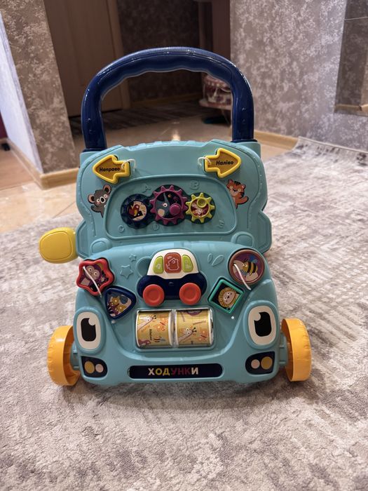 Детские ходунки-каталка (толокар) с игровой панелью