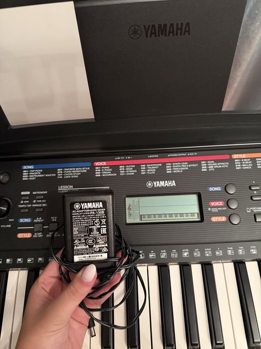 Piano com suporte