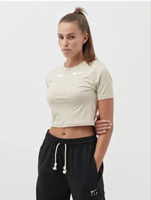 Жіноча укорочена футболка Nike, оригінал