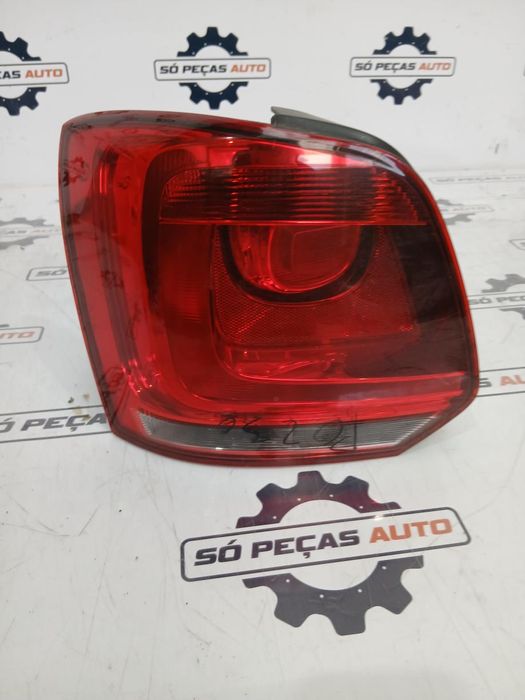 FAROLIM ESQUERDO CINZA VOLSKWAGEN POLO (6R1,6C1) 1.6TDI ANO: 2009