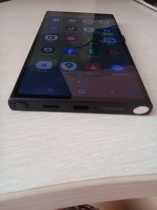 Продам смартфон Самсунг С24 Ультра