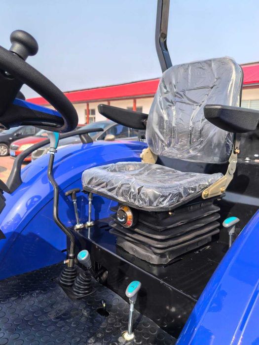 Мінітрактор Файтер Т-504 RD (50 к.с., 4×4, дизель, з козирком)