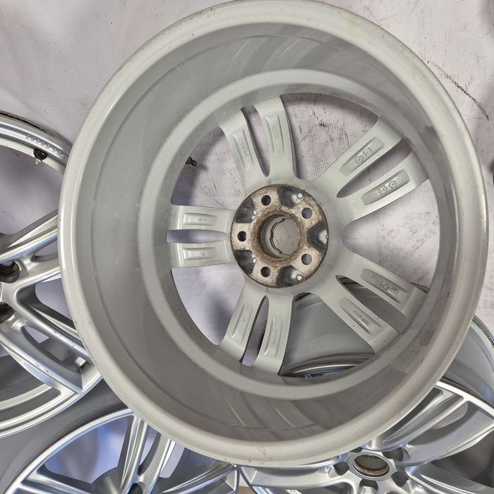 49. Felgi 18 cali Ford 5x108