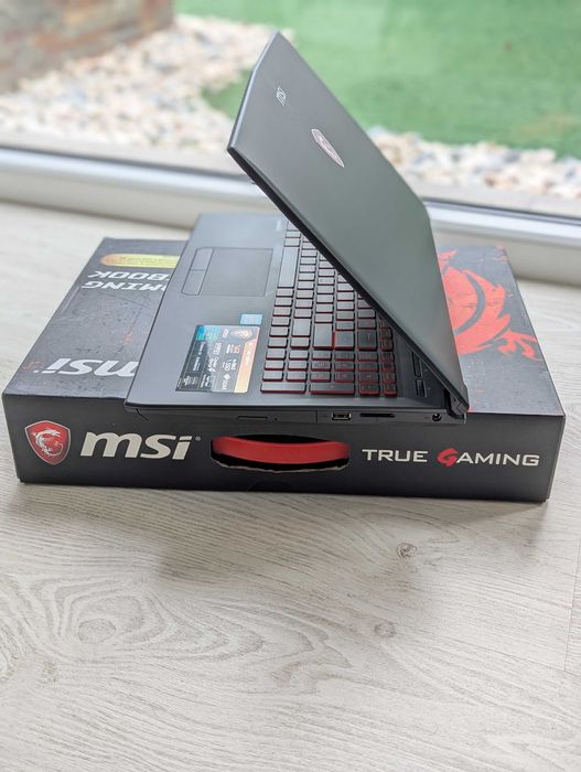 Portátil  MSI GL62 15.6" i7, 8 Gb RAM SSD + HDD 1 Tb GTX 1060