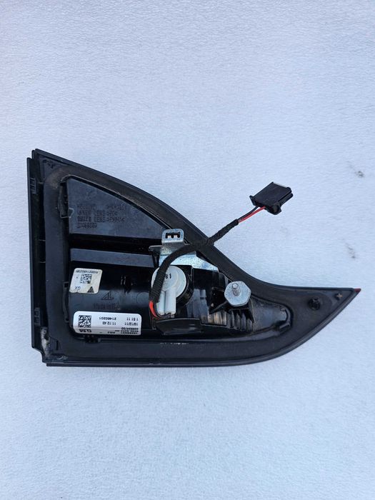 Lampa Prawy Tył Opel Zafira C Zwykła