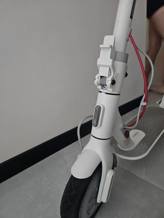 Hulajnoga elektryczna Xiaomi Electric Scooter 3 Lite Biała MAX 25KM