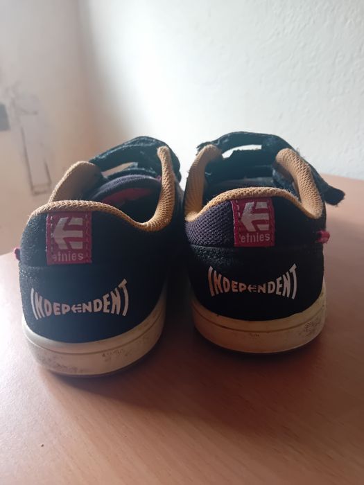 Tênis Etnies Original – Confortável e Estilo Skate