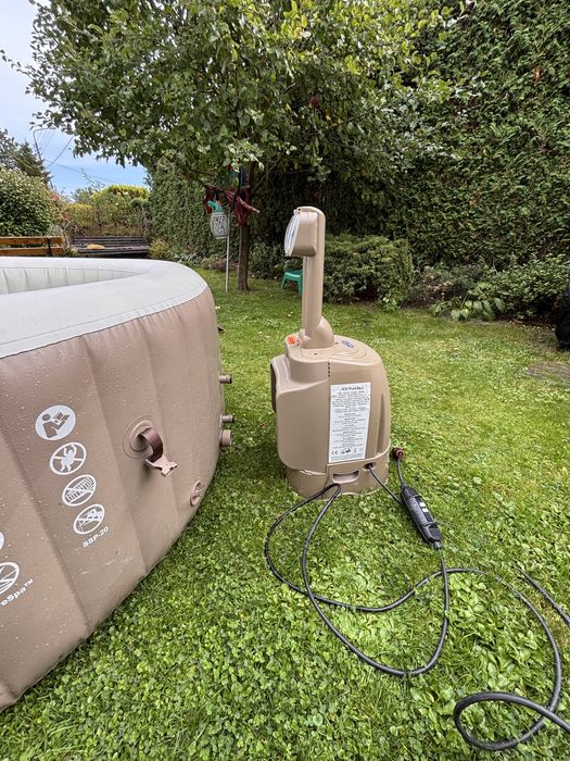 Jacuzzi + aksesoria lampka i pulka Pure Spa Intex SSP-H-20-1C