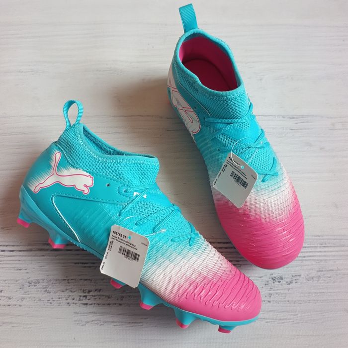 нові дитячі бутси Puma  р35.5 довжина устілки по факту 23см