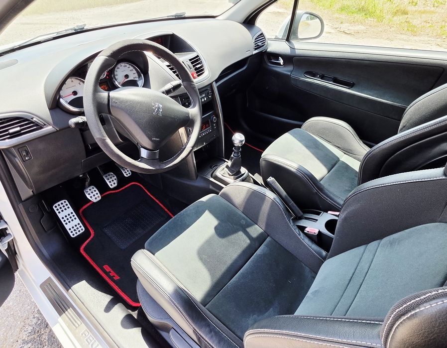 Peugeot 207 GTI/RC