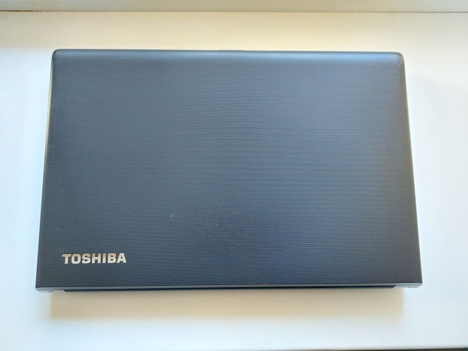 Toshiba 15.6"/i7 4gen/8gb/ssd256/акб 3 години